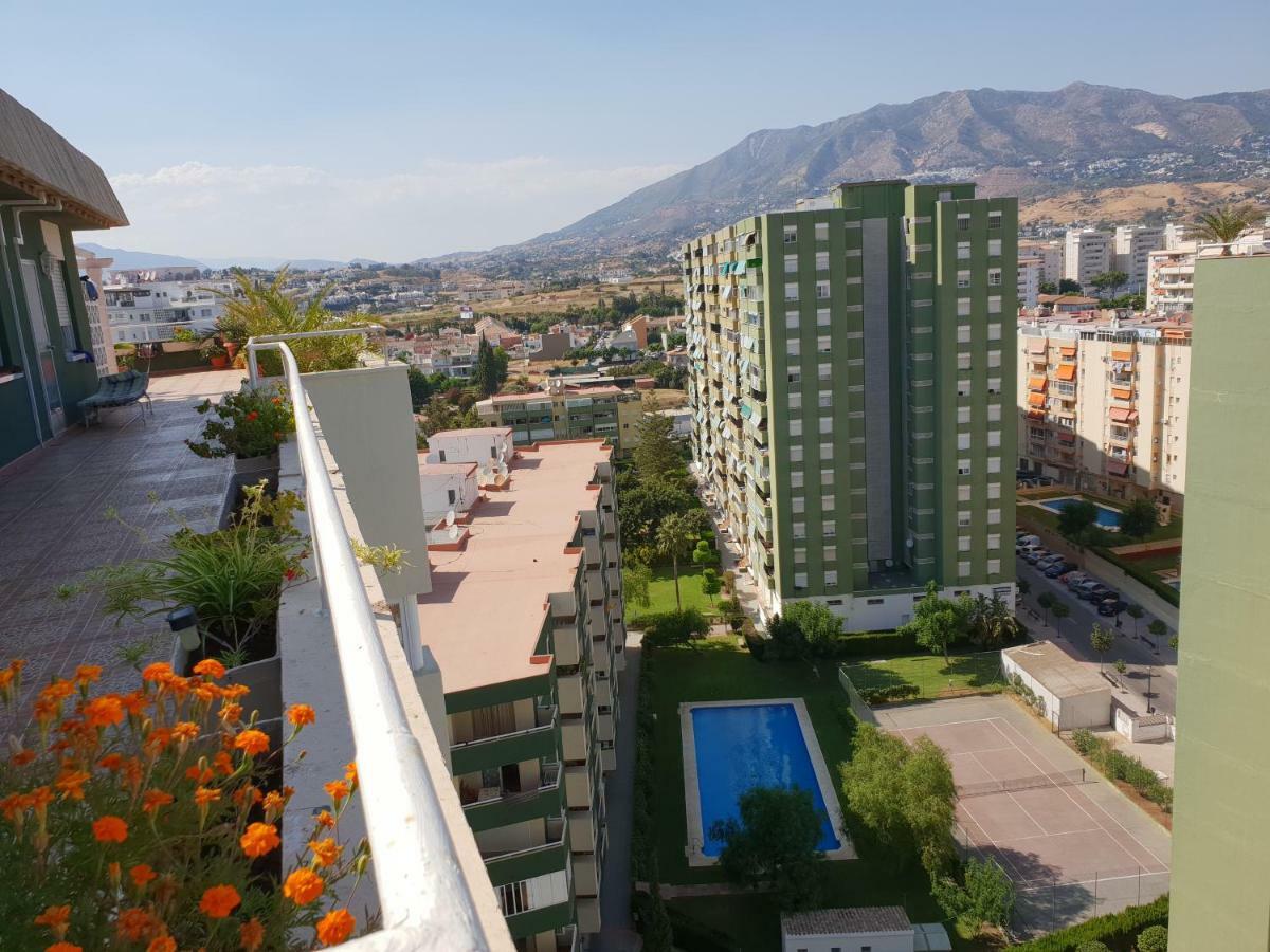 Апартаменты Atico Con Gran Terraza Фуэнхирола Экстерьер фото