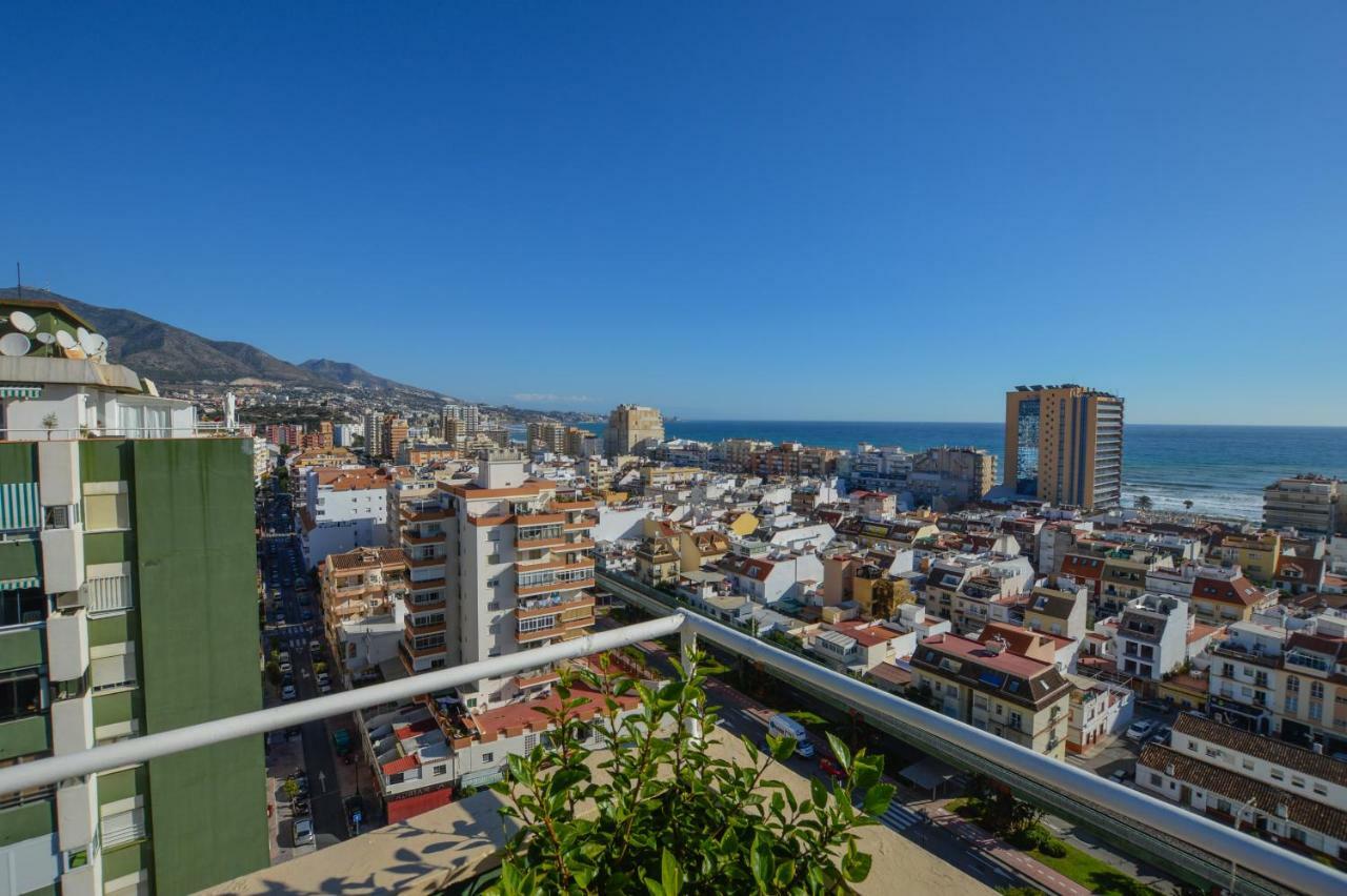 Апартаменты Atico Con Gran Terraza Фуэнхирола Экстерьер фото