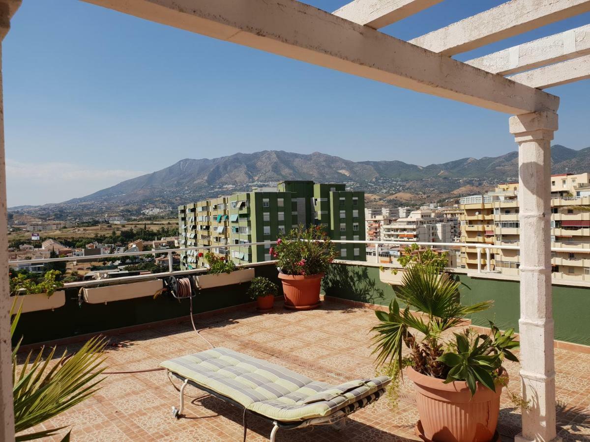 Апартаменты Atico Con Gran Terraza Фуэнхирола Экстерьер фото