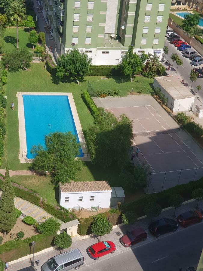 Апартаменты Atico Con Gran Terraza Фуэнхирола Экстерьер фото